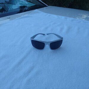 DEAL OF MONTH: Best-selling sharp sunglasses brand new w tag silver